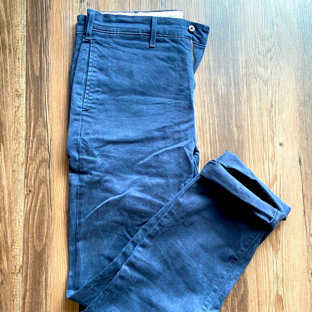 Men’s Levi Chinos